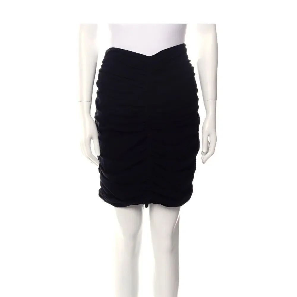 Tom FordΒ ruched backβzipper pencil skirt, sizeβ40(S)